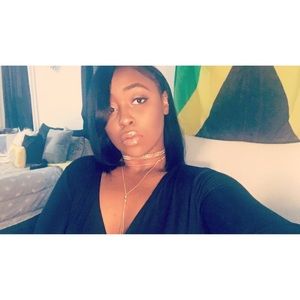 Meet your Posher, Crystal